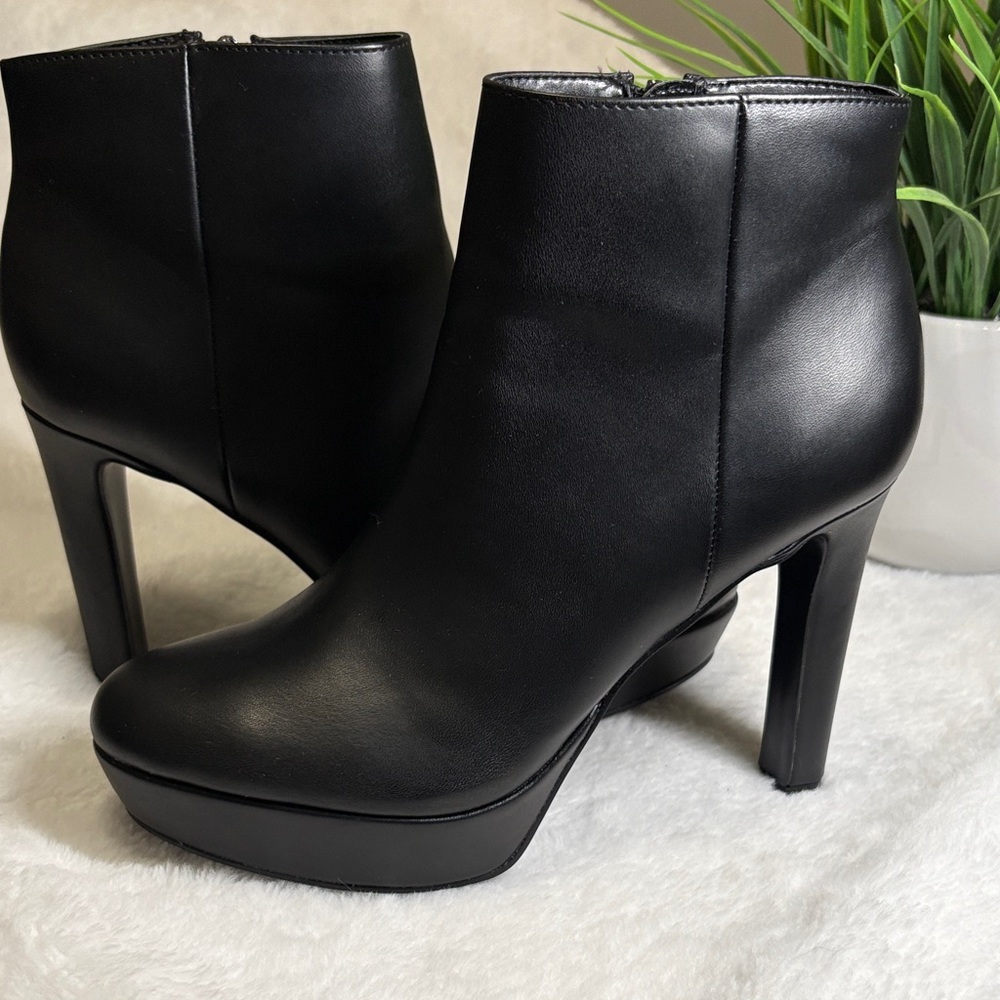 Nine West Black Heeled Boots - Picture 8 of 9